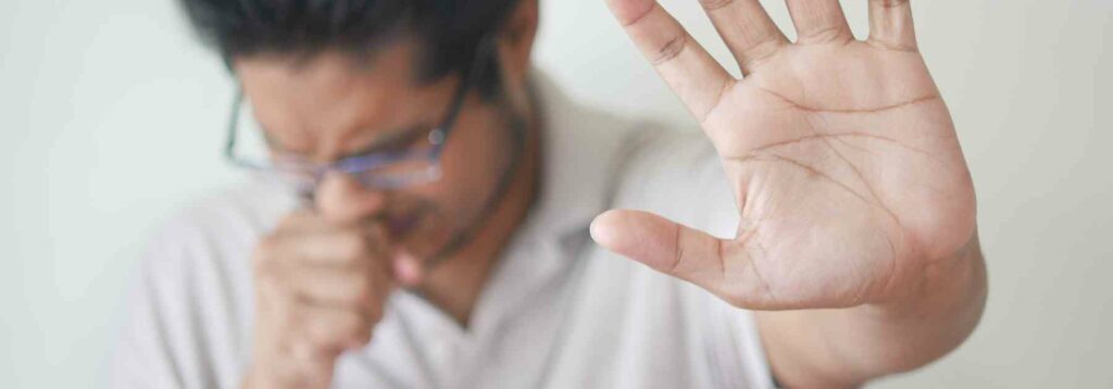 Stop the spread and use throat spray for a sore throat and cold.